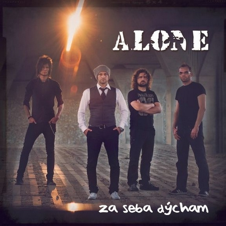 Knjiga Alone: Za seba dýcham Alone