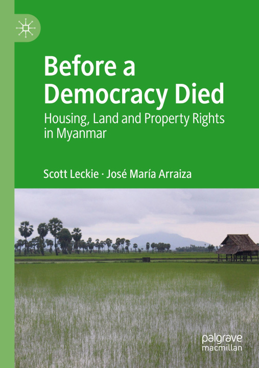 Knjiga Before a Democracy Died Scott Leckie