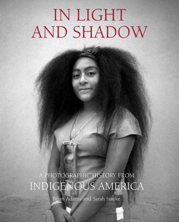 Boek In Light and Shadow Sarah Stacke