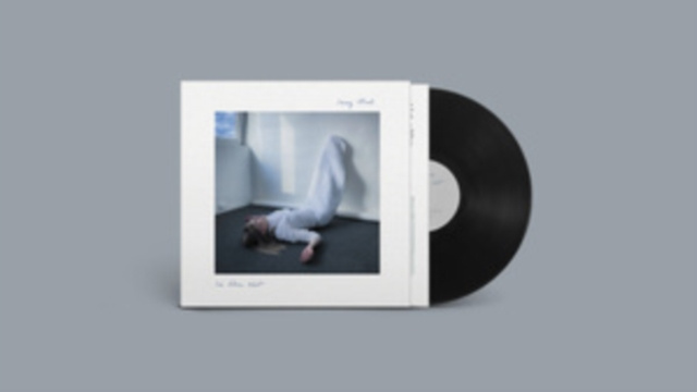 Audio Jenny Hval:  Iris Silver Mist Jenny Hval