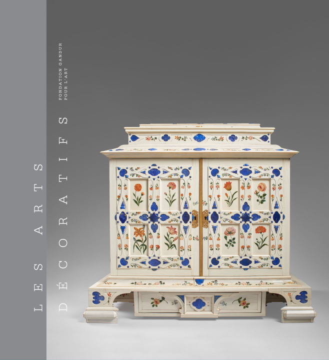 Book LES ARTS DÉCORATIFS II Caroline  Heering