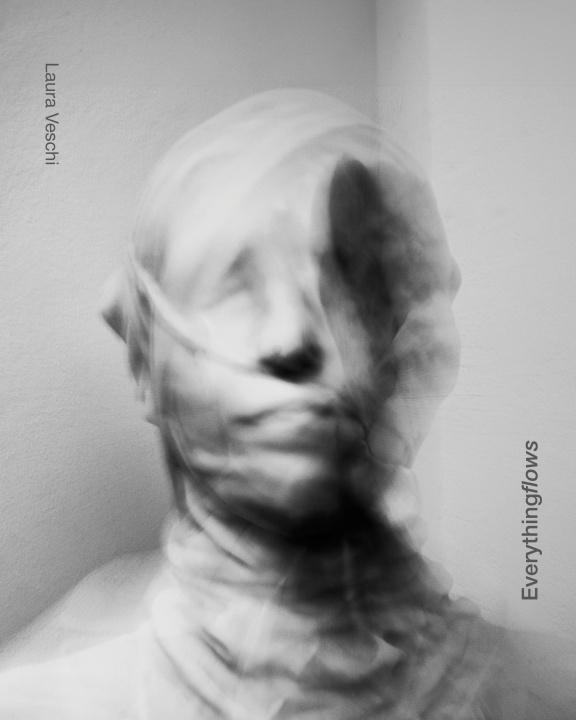 Knjiga Everything Flows Roberto  Spinetta