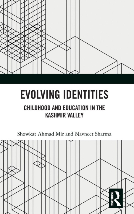Kniha Evolving Identities Showkat Mir