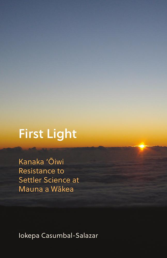 Kniha First Light Iokepa Casumbal-Salazar