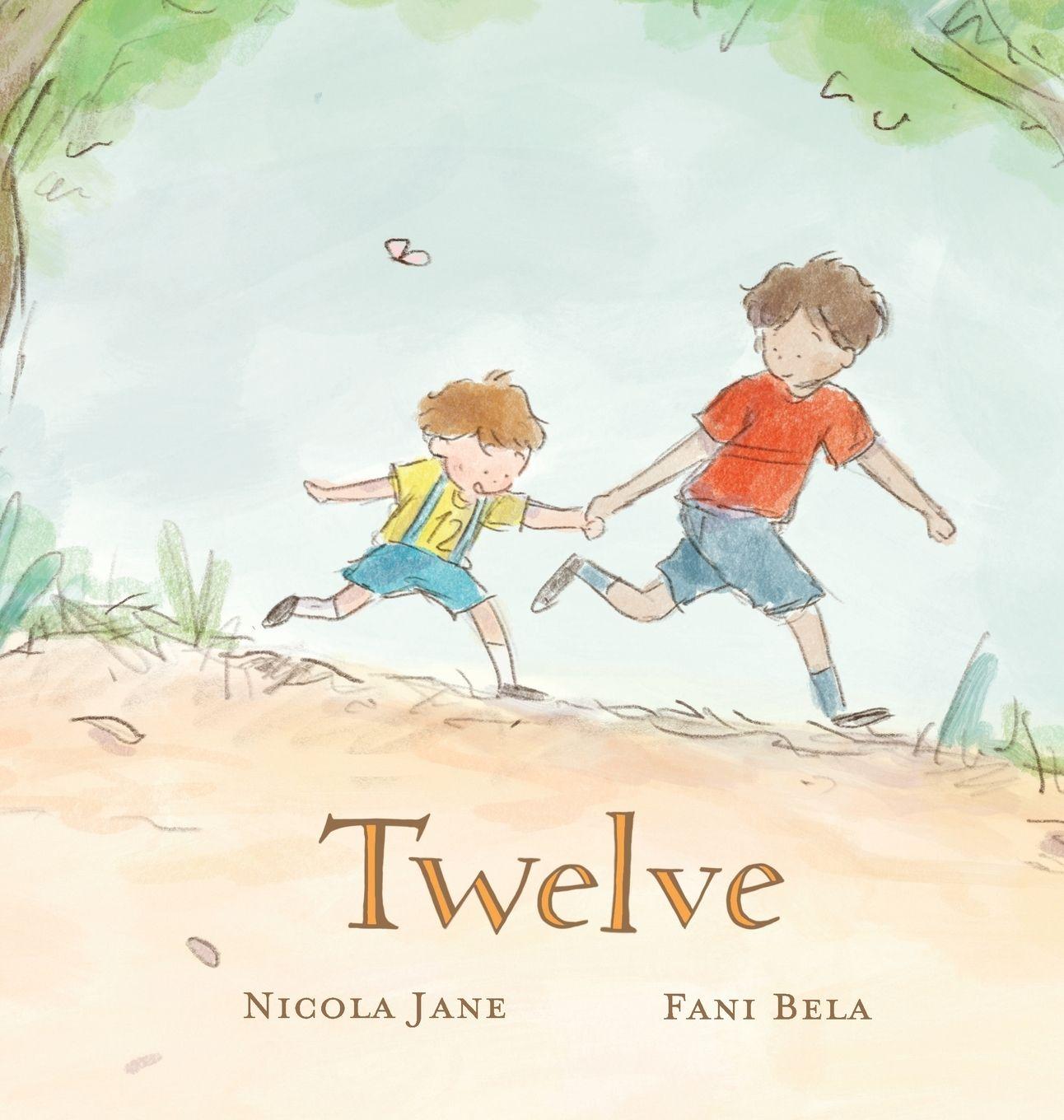 Книга Twelve Fani Bela