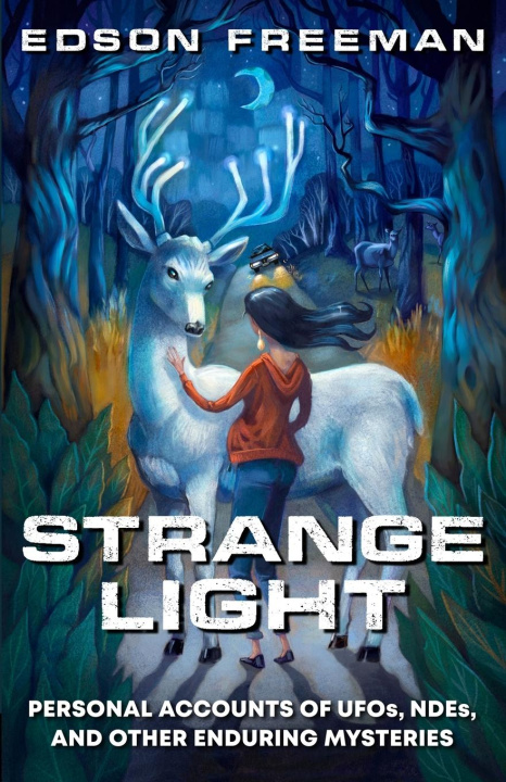 Kniha Strange Light Suzanne Chancellor