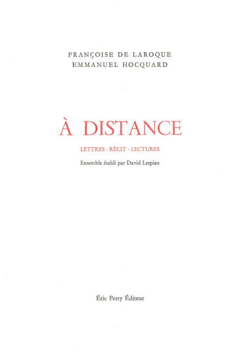 Книга À distance de LAROQUE