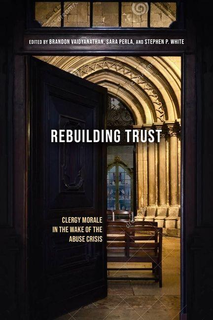 Книга Rebuilding Trust Sara Perla