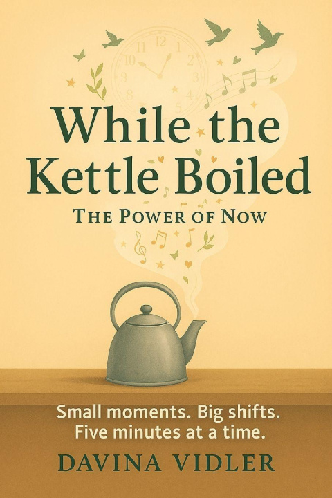 Kniha While the Kettle Boiled Davina Vidler