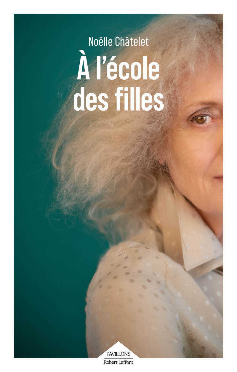 Carte A l'école des filles Noëlle Châtelet