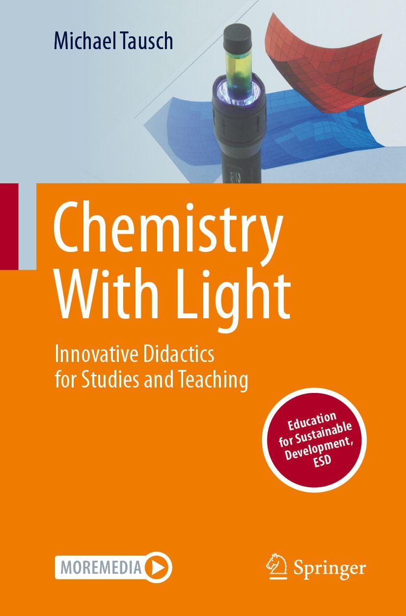 Książka Chemistry With Light Michael Tausch