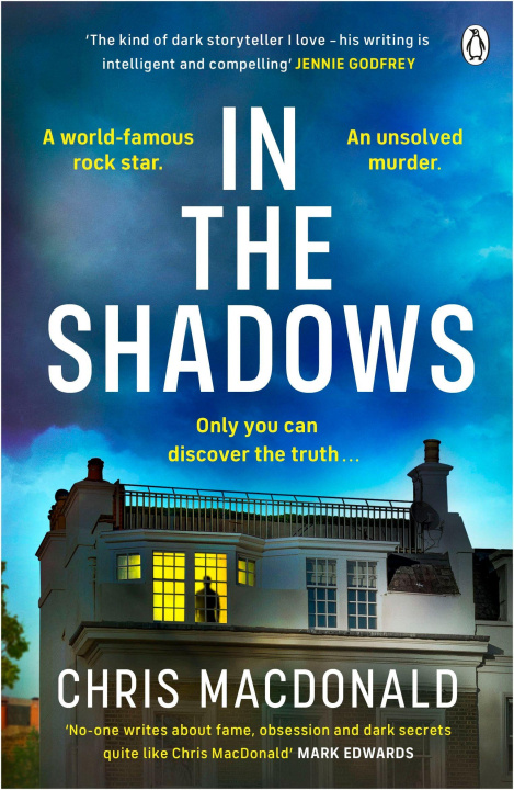 Libro In The Shadows Chris MacDonald