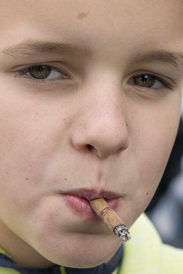 Kniha Smoke Kris Lüdi