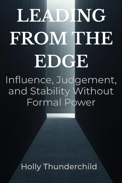 Kniha Leading from the Edge Holly Thunderchild