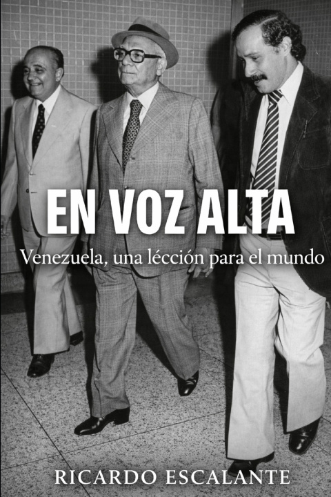 Knjiga En voz alta Ricardo Escalante
