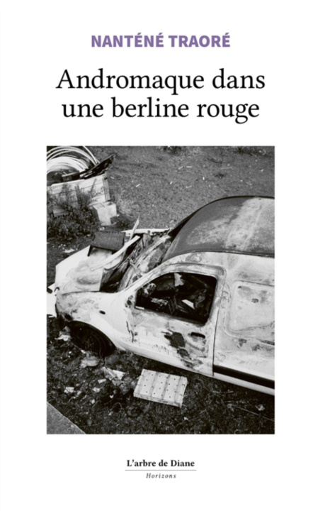 Buch Andromaque dans une berline rouge TRAORE