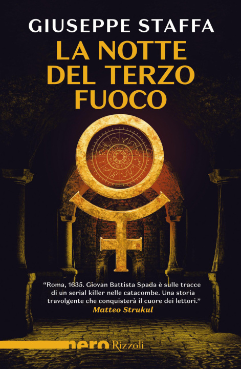 Könyv La notte del terzo fuoco 