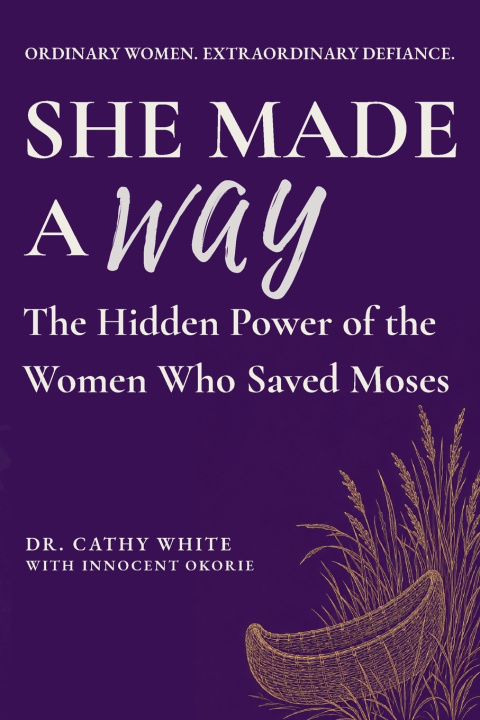 Knjiga She Made a Way Cathy White