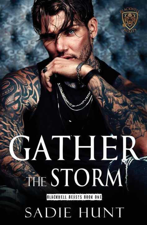 Книга Gather the Storm Sadie Hunt