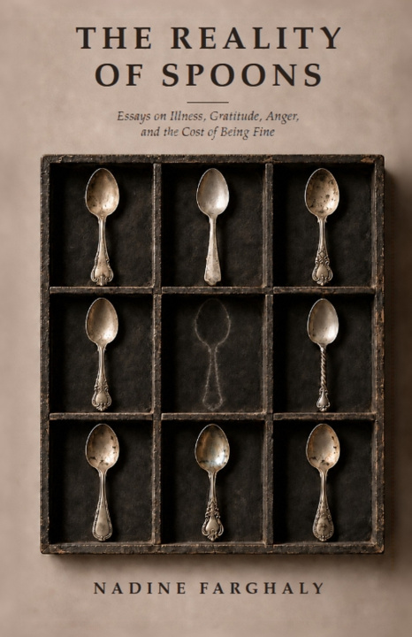 Boek Reality of Spoons Nadine Farghaly